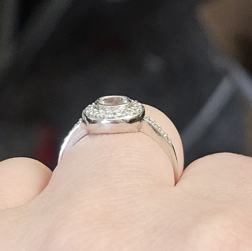 New. 14k white gold aquamarine & diamond ring size 7 1/4. Amazing color to the a - Picture 8 of 9